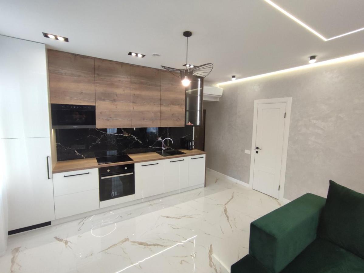 Vip Центр Львова Джакузі Камін Площа Ринок Bagian luar foto